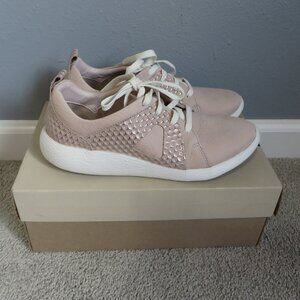 NWB clarks women's cowley faye shoes/sneakers size 8 pink/white